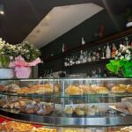 Tra un mondo di tristezze a Massalubrense apre un angolo di dolcezze. La Dolcevi Bar Pasticceria