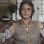 Ruth la protagonista del film juniper un bicchiere di gin