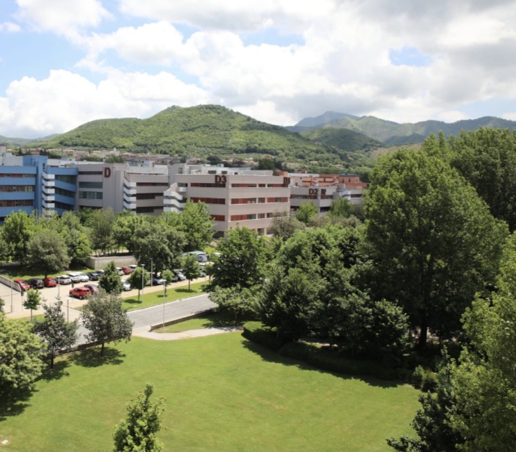Ragazzo di 27 anni si suicida dal Parcheggio Multipiano dell’università di Salerno