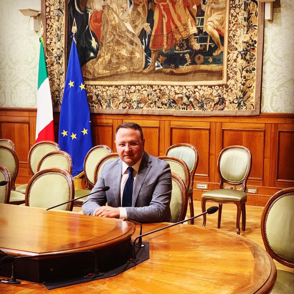 Le dimissioni di Marino ormai sono state protocollate. Morra pronto a subentrare