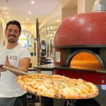 La pizza un cibo o un sogno Napoli patria della felicità e della Bellezza. Apre da Michele a Caserta