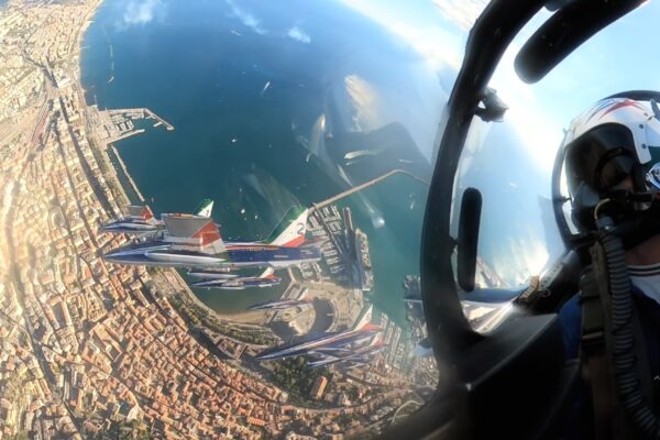 Frecce Tricolori, a Salerno un momento dedicato alle Vittime del Dovere